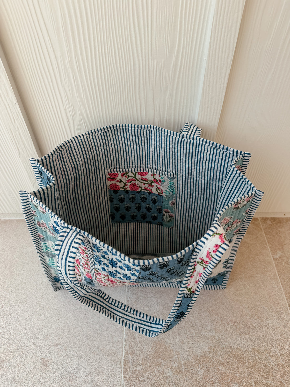 Large Quilted Tote Bag - Blue Willow