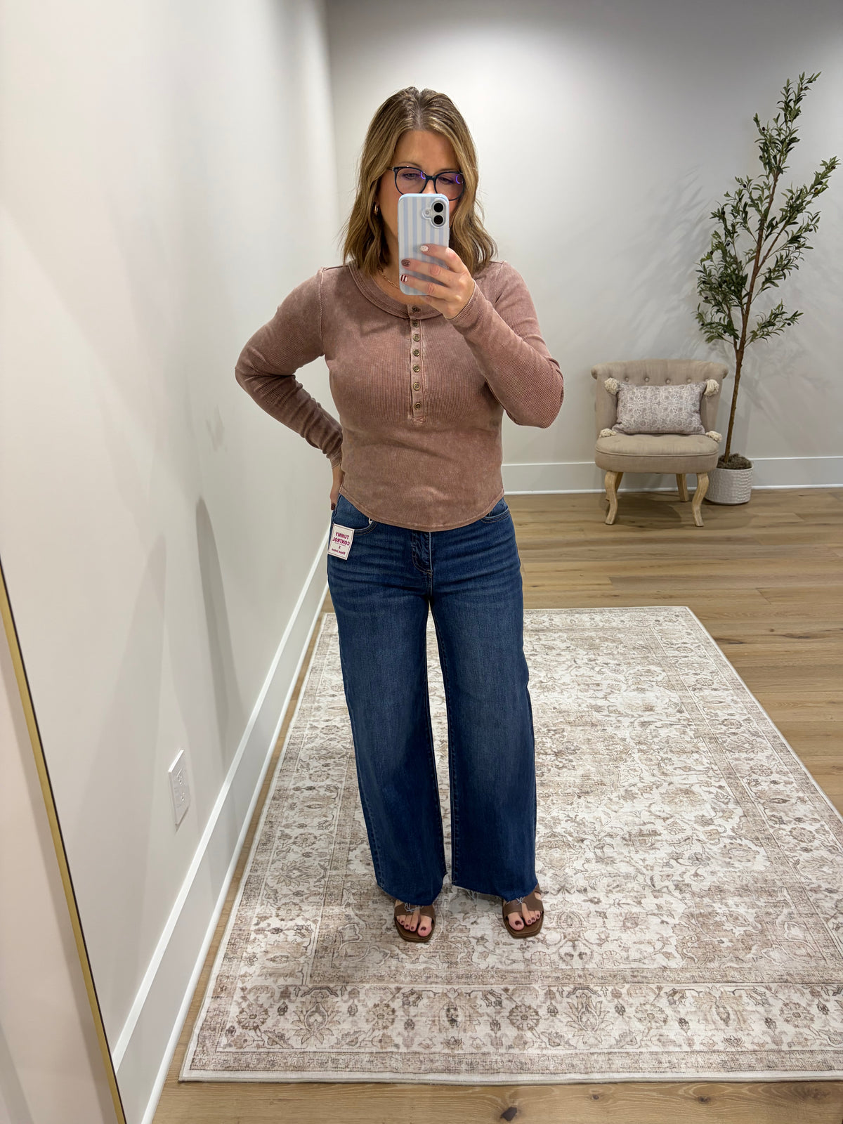 The Blake Wide Leg Jeans - Dark Wash