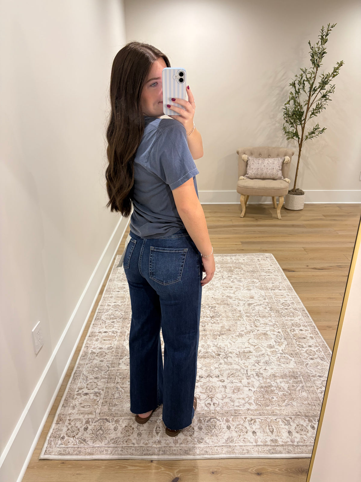 The Blake Wide Leg Jeans - Dark Wash