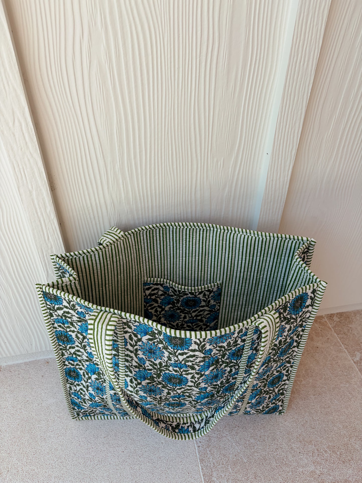 Large Quilted Tote Bag - Botanical Bloom