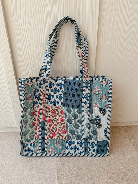 Large Quilted Tote Bag - Blue Willow