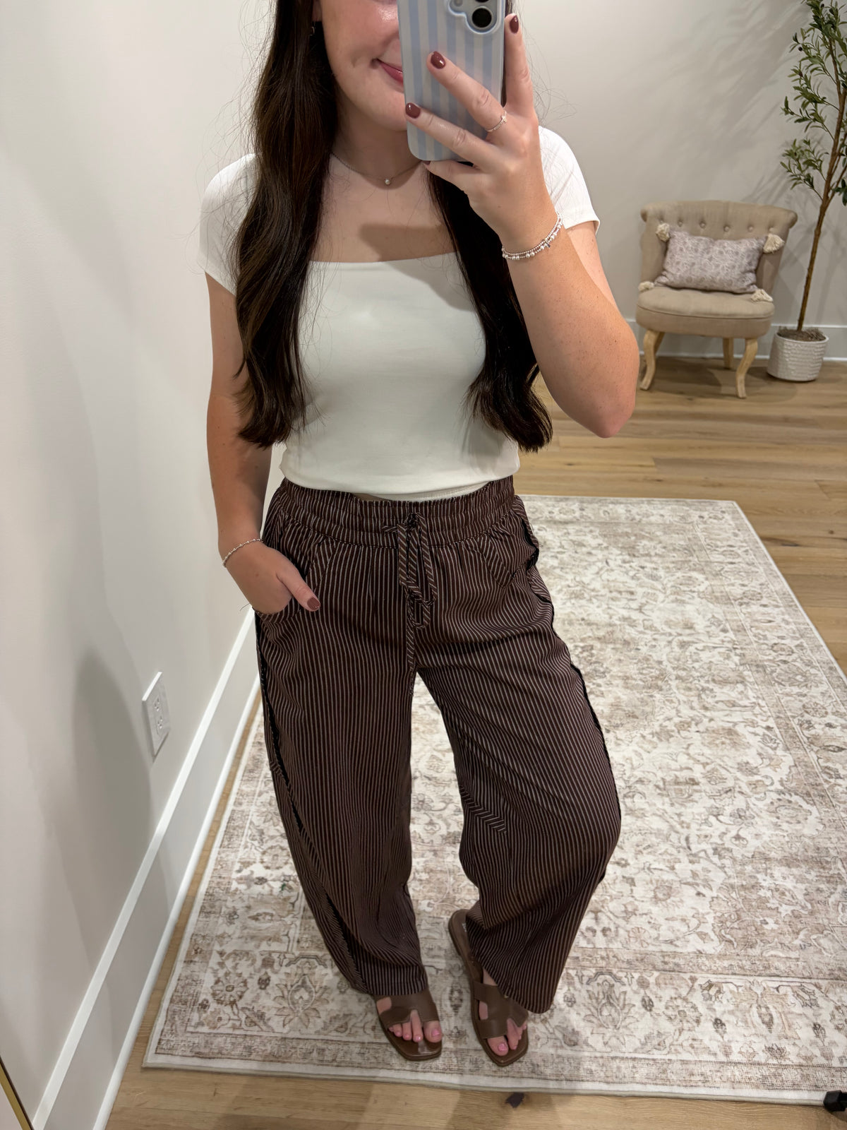 Fine Line Barrel Pants - Brown